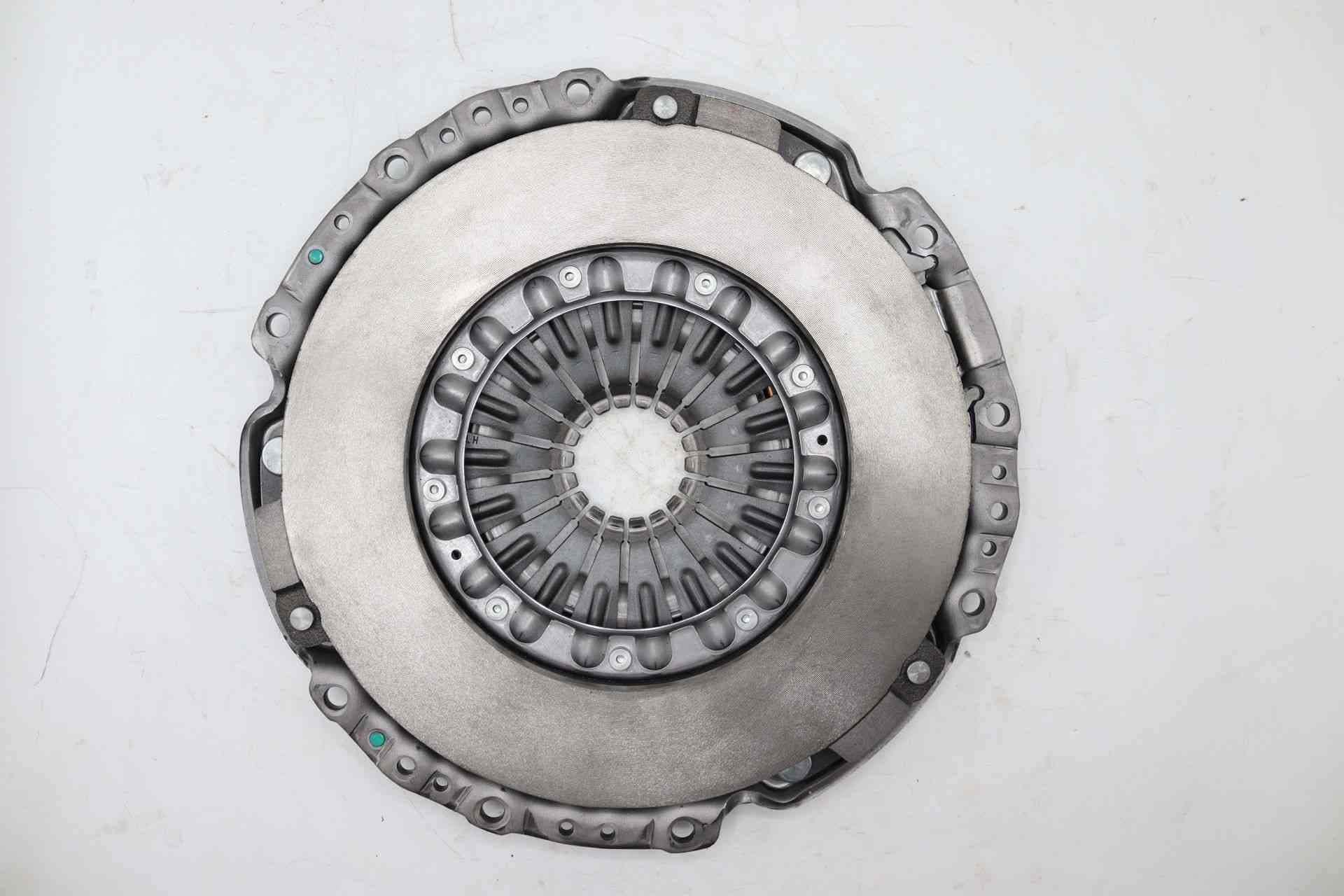 KIT D'EMBRAYAGE XUV 500
